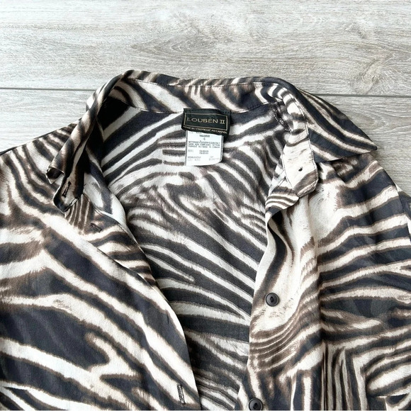 Vintage Louben Tiger Print Semi Sheer Button Down Shirt  Made in Canada - Picture 11 of 14